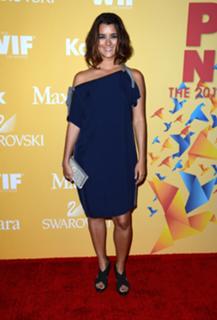 Cote de Pablo feet photo thumbnail