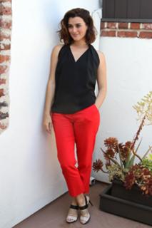 Cote de Pablo feet photo thumbnail