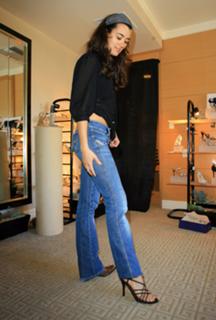 Cote de Pablo feet photo thumbnail