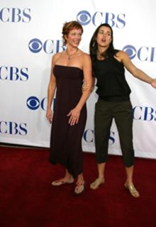 Cote de Pablo feet photo thumbnail