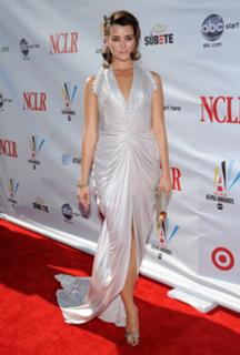 Cote de Pablo feet photo thumbnail