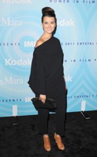 Cote de Pablo feet photo thumbnail