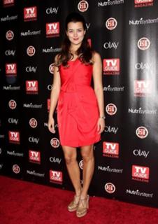 Cote de Pablo feet photo thumbnail