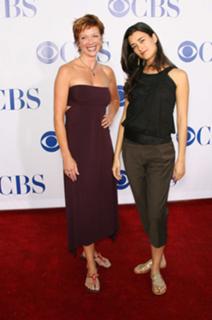 Cote de Pablo feet photo thumbnail