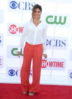 Cote de Pablo feet photo thumbnail