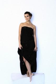 Cote de Pablo feet photo thumbnail