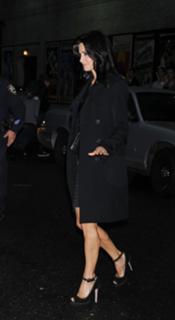 Courteney Cox feet photo thumbnail