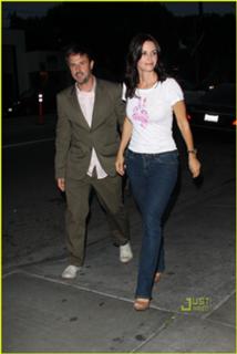 Courteney Cox feet photo thumbnail