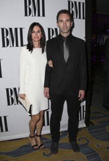 Courteney Cox feet photo thumbnail