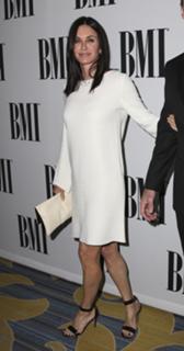 Courteney Cox feet photo thumbnail