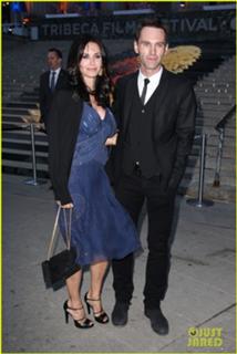 Courteney Cox feet photo thumbnail