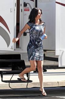 Courteney Cox feet photo thumbnail