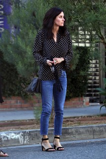 Courteney Cox feet photo thumbnail