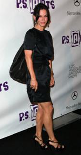 Courteney Cox feet photo thumbnail