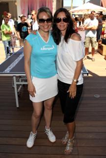 Courteney Cox feet photo thumbnail