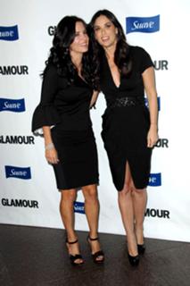 Courteney Cox feet photo thumbnail