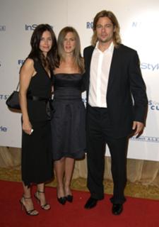 Courteney Cox feet photo thumbnail