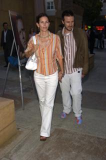Courteney Cox feet photo thumbnail
