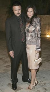 Courteney Cox feet photo thumbnail