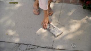 Courteney Cox feet photo thumbnail