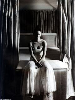 Courteney Cox feet photo thumbnail