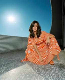 Courteney Cox feet photo thumbnail