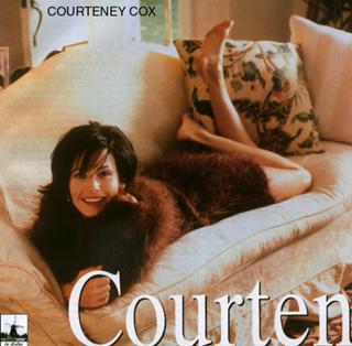 Courteney Cox feet photo thumbnail