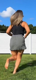 Courtney Budzyn feet photo 4