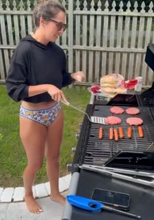 Courtney Cronin feet photo 14