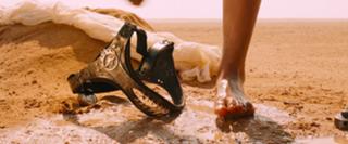 Courtney Eaton feet photo thumbnail