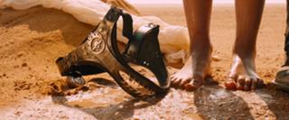 Courtney Eaton feet photo thumbnail