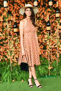 Courtney Eaton feet photo thumbnail