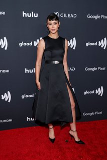 Courtney Eaton feet photo thumbnail