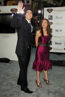 Courtney Ford feet photo thumbnail