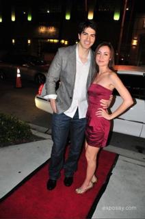 Courtney Ford feet photo thumbnail