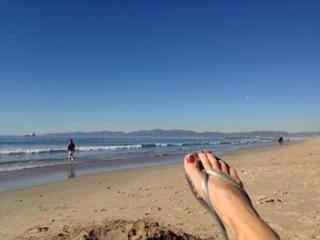 Courtney Friel feet photo thumbnail