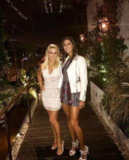 Courtney Friel feet photo thumbnail