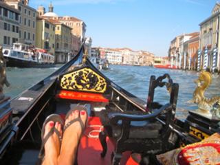 Courtney Friel feet photo thumbnail