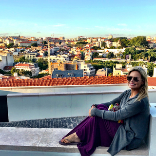 Courtney Friel feet photo thumbnail