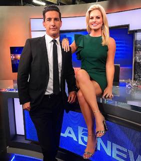 Courtney Friel feet photo thumbnail