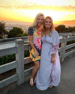 Courtney Friel feet photo thumbnail