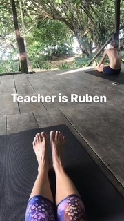 Courtney Friel feet photo thumbnail
