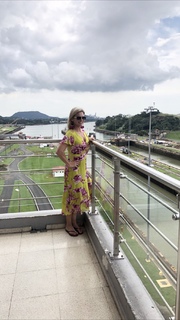Courtney Friel feet photo thumbnail