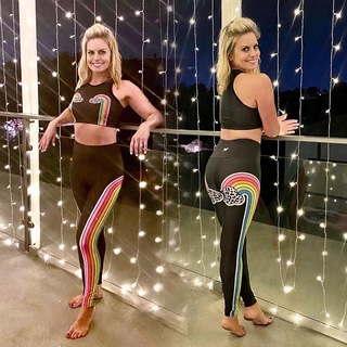 Courtney Friel feet photo thumbnail