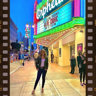 Courtney Friel feet photo thumbnail