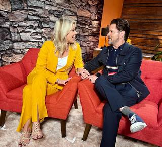Courtney Friel feet photo thumbnail