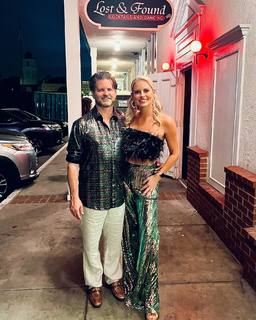 Courtney Friel feet photo thumbnail