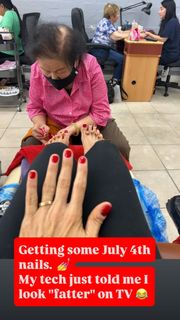 Courtney Friel feet photo thumbnail