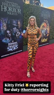 Courtney Friel feet photo thumbnail