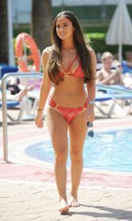 Courtney Green feet photo thumbnail